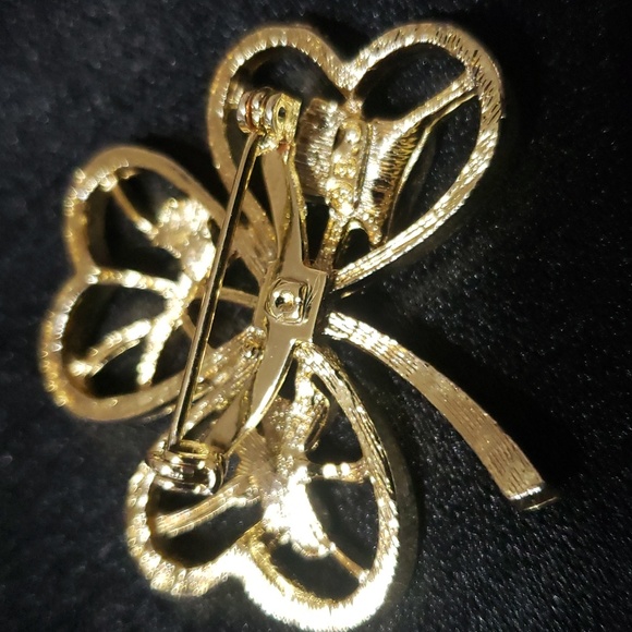 B.J. 3 leaf Clover pin. - Picture 3 of 3